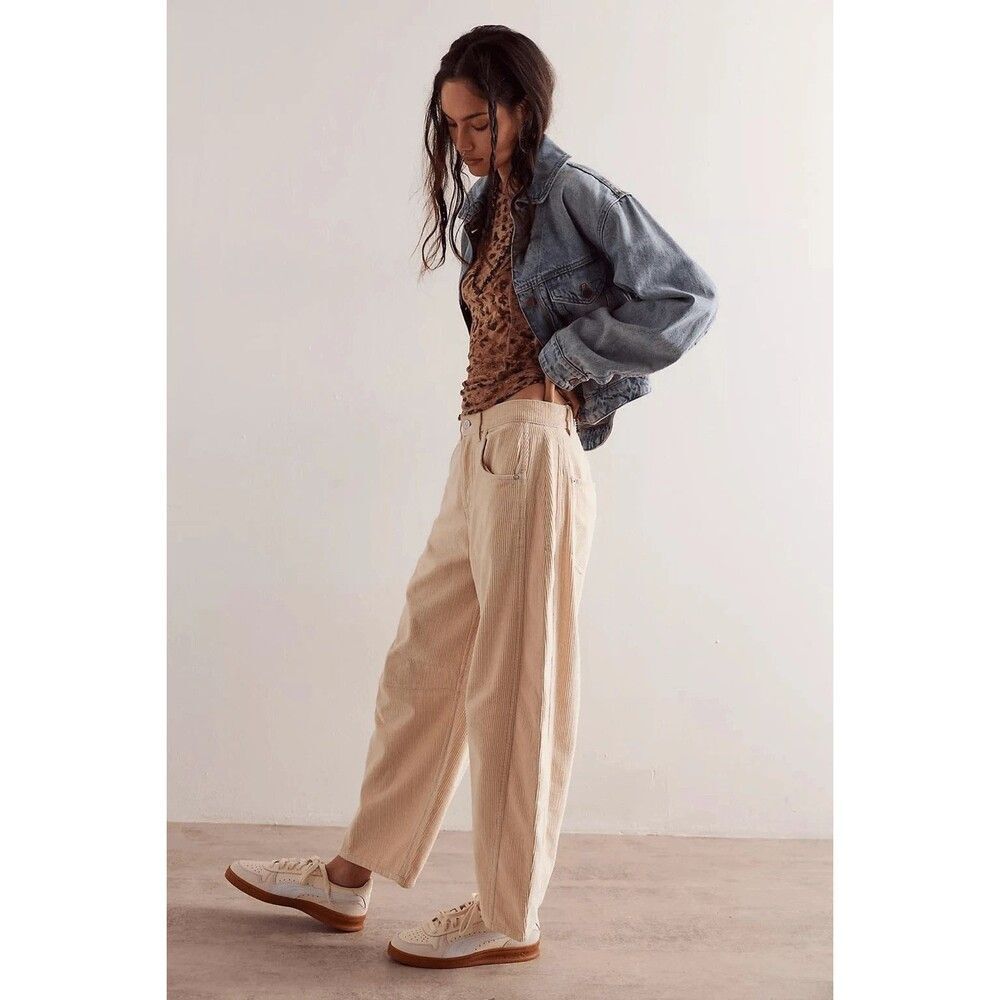 Free People We The Free Good Luck Mid-Rise Cord Barrel Jeans Size 26 NEW - Picture 2 of 6